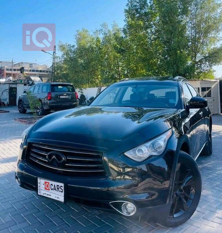 إنفينيتي FX